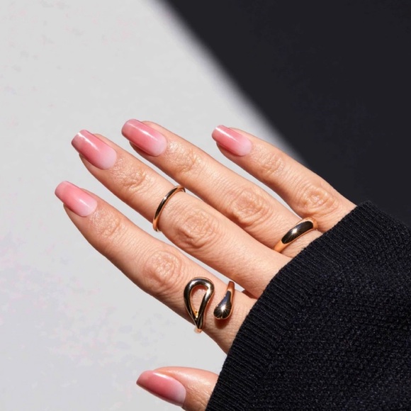 ManiMe Stick-On Gels | Mochi Ombre - Picture 4 of 7